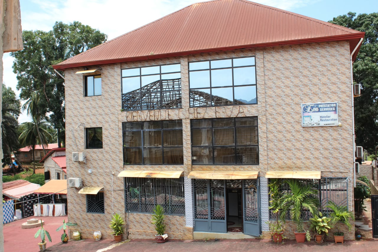 Façade de l’Hôtel Le Semeur