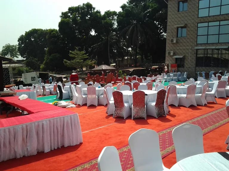 Salle extérieure pour événements